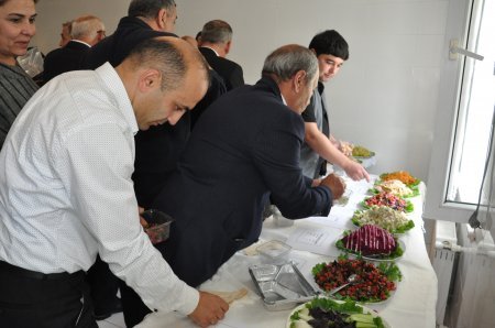 19.05.2023-cü il tarixində TƏBİB tərəfindən Beyləqan Rayon Mərkəzi Xəstəxanasının mətbəxində çalışan personalın maarifləndirilməsi məqsədilə təlimlər keçirilib